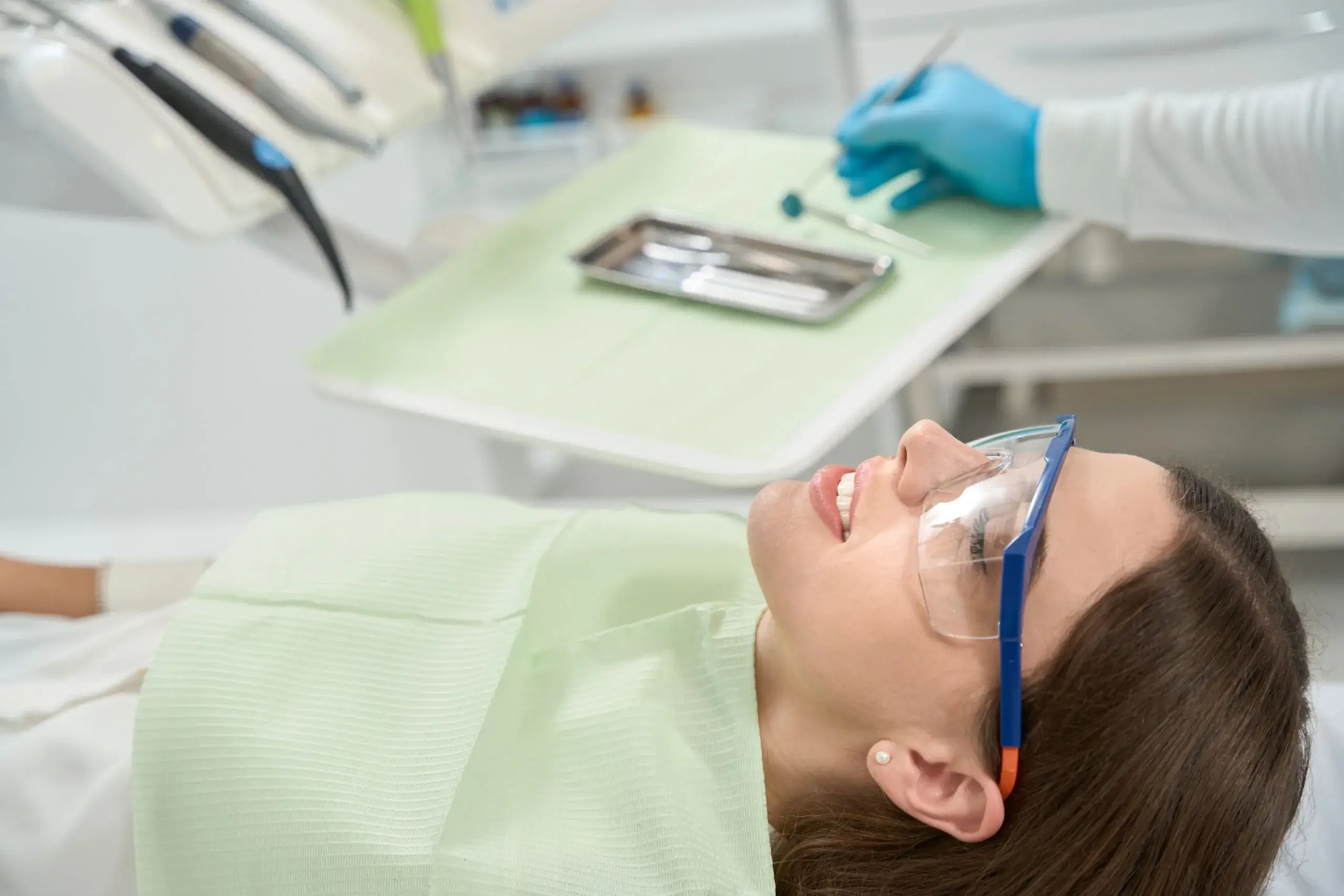 Professional oral hygiene treatment