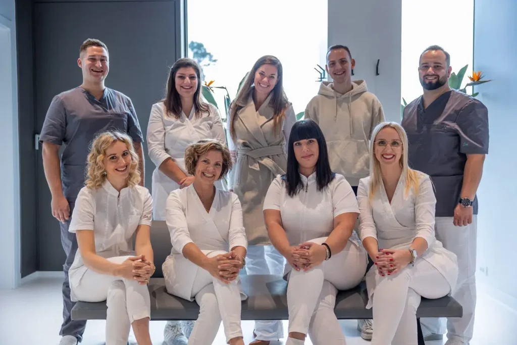 estetske luske pri OrthoDentalu